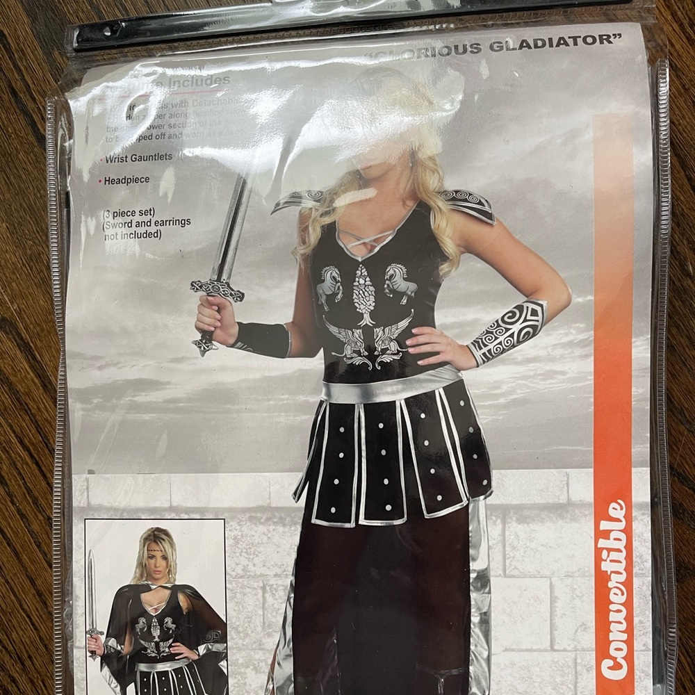 Dreamgirl “Glorious Gladiator” Womens Costume. New In Pkg